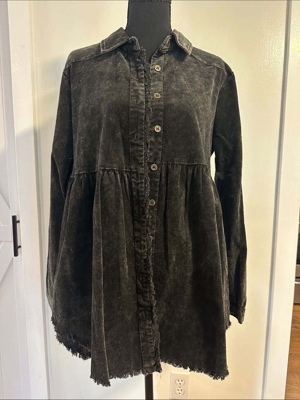 Umgee Washed Black Button-Front Long Sleeve Dress
